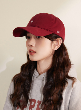 韩系简约刺绣棒球帽女四季款软顶遮阳帽子时尚百搭酒红色鸭舌帽男