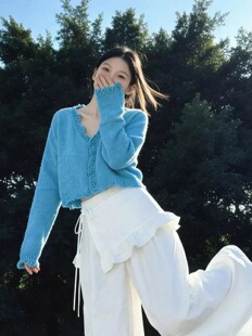 2026韩系春季新款慵懒风软糯毛衣外套女宽松显瘦针织开衫V领上衣