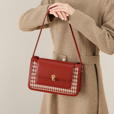 Viney真皮包包女2025新款潮斜挎包红色腋下单肩高级感婚包新娘包