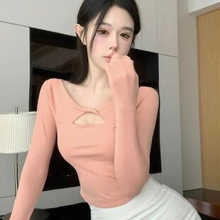 秋冬新款镂空修身显瘦别致纯欲风设计感小众气质打底衫长袖女上衣