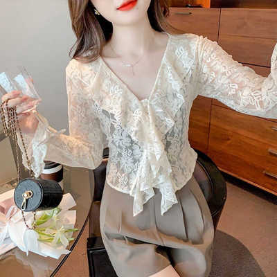 微透黑色v领蕾丝短款衬衣气质