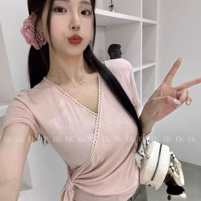 高级蝴蝶蕾丝短袖t恤女夏季纯欲辣妹性感方领短款小上衣独特绝美