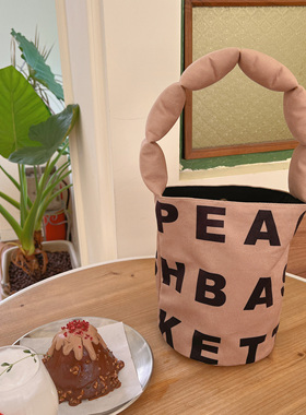 韩国PEAC字母水桶包文艺新款日系大容量手提托特包百搭便当饭盒包