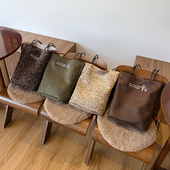 秋冬新款 豹纹加厚面料刺绣正面两用单肩包包复古简约百搭包包女