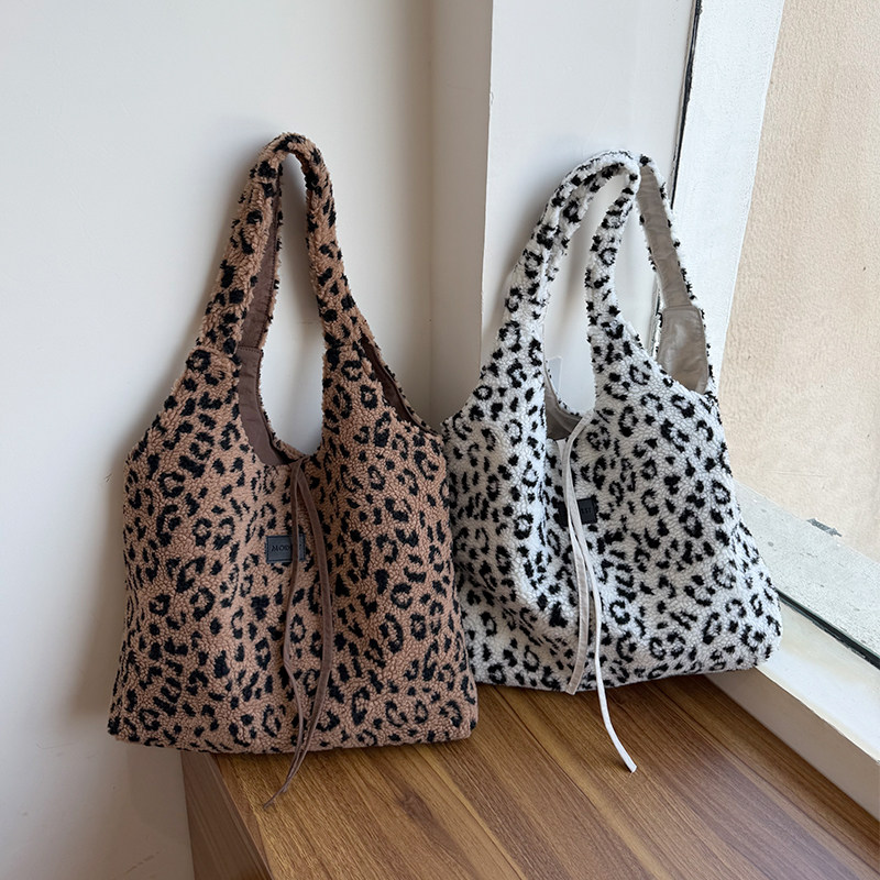 新款包包羊羔毛豹纹单肩包时尚百搭大容量简约百搭包包女