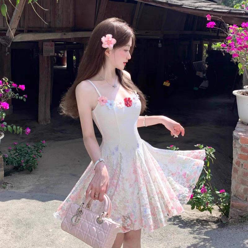 繁花人鱼立体花吊带碎花显瘦连衣裙伞摆设计感夏日漂亮小裙子新品