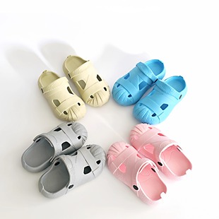 越南儿童凉鞋新款夏季外穿洞洞鞋防滑男女中小童天然橡胶包头拖鞋