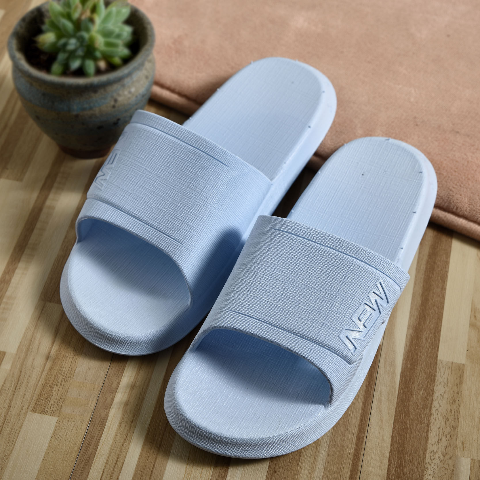 2020新款纯进口越南拖鞋男女天然橡胶乳胶不臭脚防滑家用凉拖鞋夏