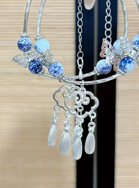 爆款青花瓷配色古风祥云流苏手链女小众设计新中式平安福牌