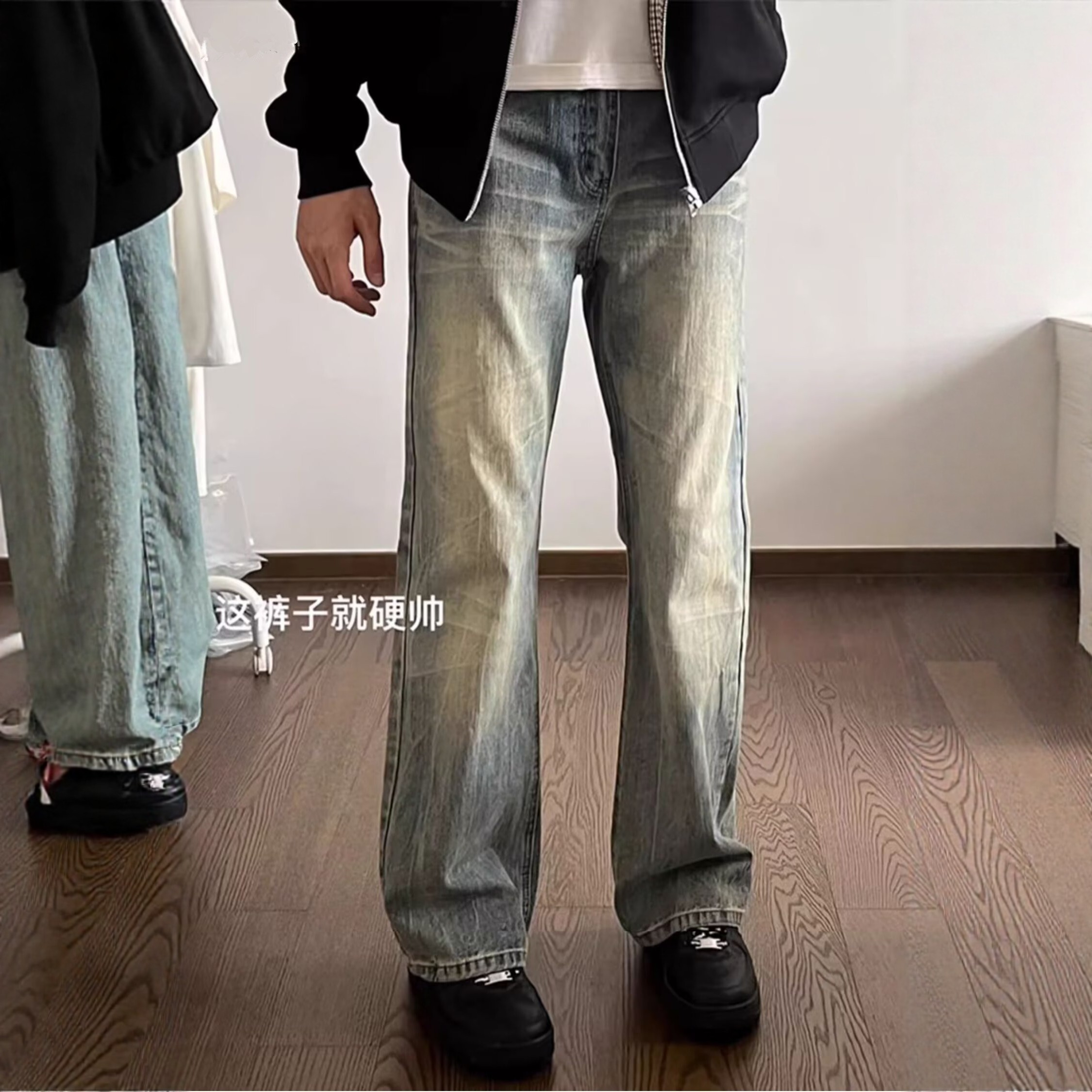 浅蓝色闪电纹牛仔裤男款秋季美式高街窄版直筒裤子高腰修身微喇裤