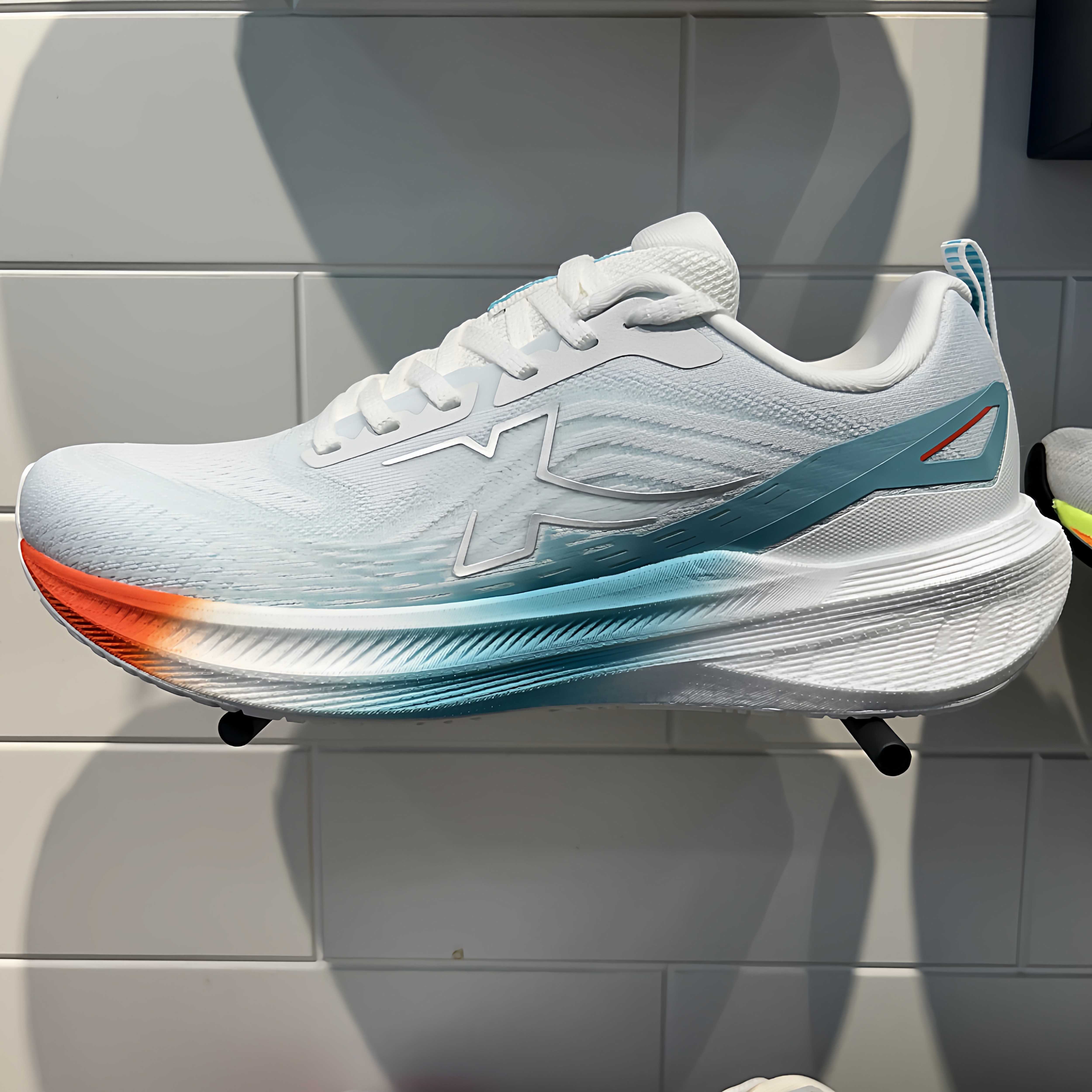 特步影擎3.0LITE丨跑步鞋男鞋2025新款防滑回弹耐磨减震训练跑鞋