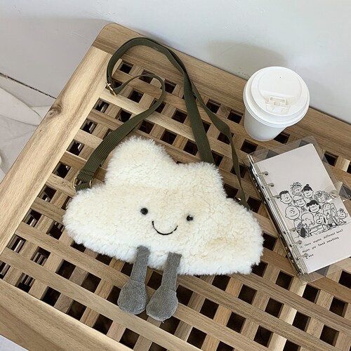 可爱日系毛绒单肩斜跨云朵包新品