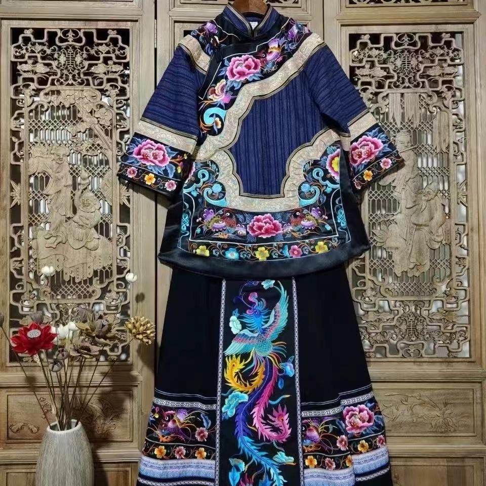 湘西刺绣定制苗服套装