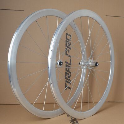公路车碟刹V刹700C旅行车轮组