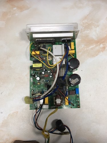 202302100571空调美的