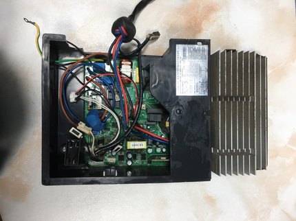 适用于美的空调外机主板17122200A00449电器盒KFR051W/BP2190.