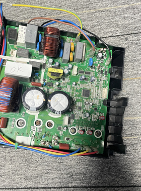 适用格力空调100002004053电器盒300027000611主板W84230ZH