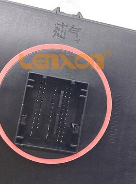 适用宝马F30F35氙气灯HID改LED大灯驱动模块电脑板安定器高压包