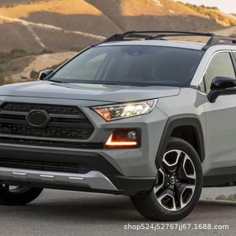 适用于丰田19-20年RAV4探险版流水转向灯日间行车灯前雾灯日行灯