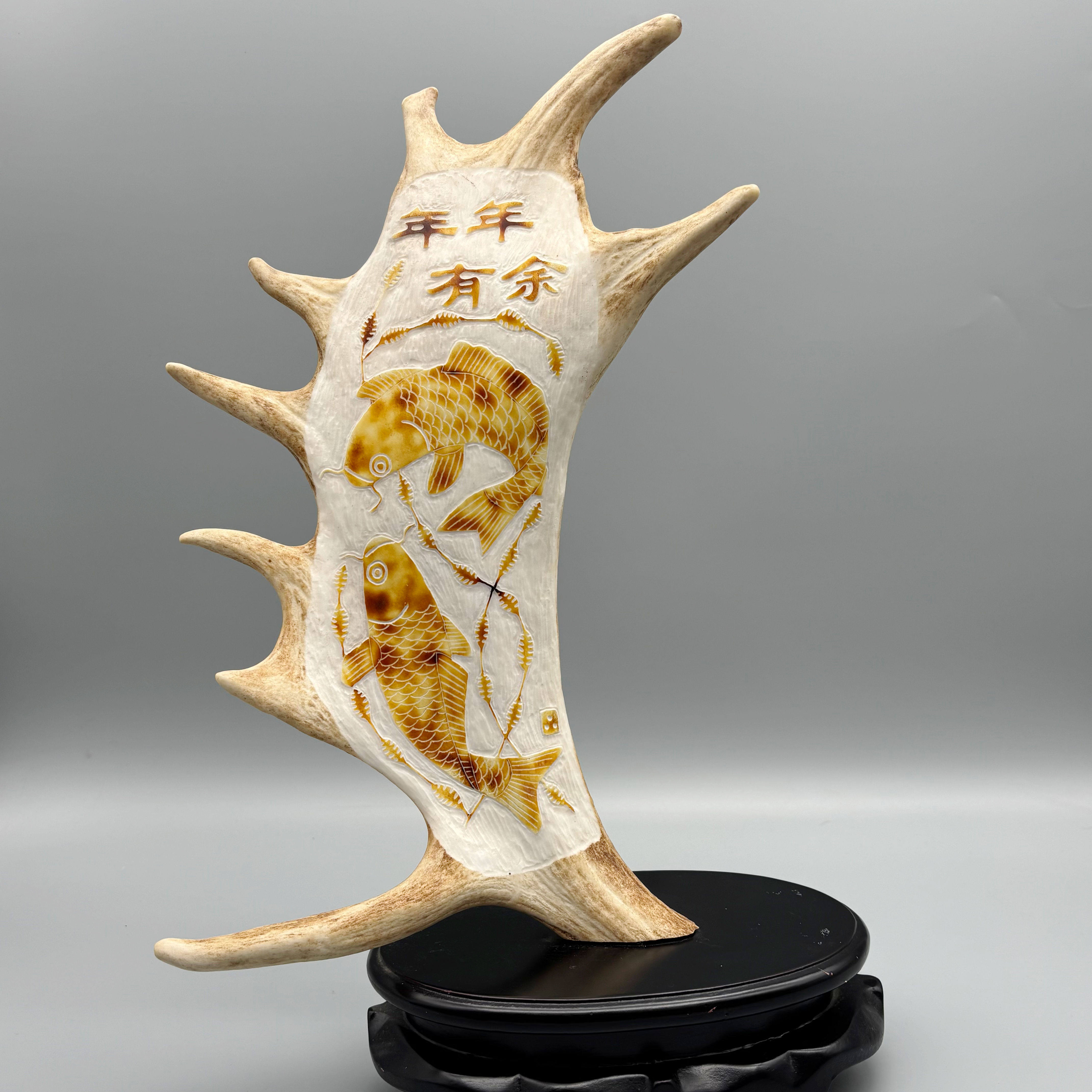 鹿角雕刻年年有余摆件鹿手工制作角板工艺品家居装饰品