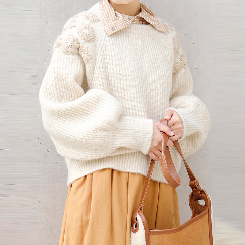 CRISP小雏菊刺绣针织毛衣