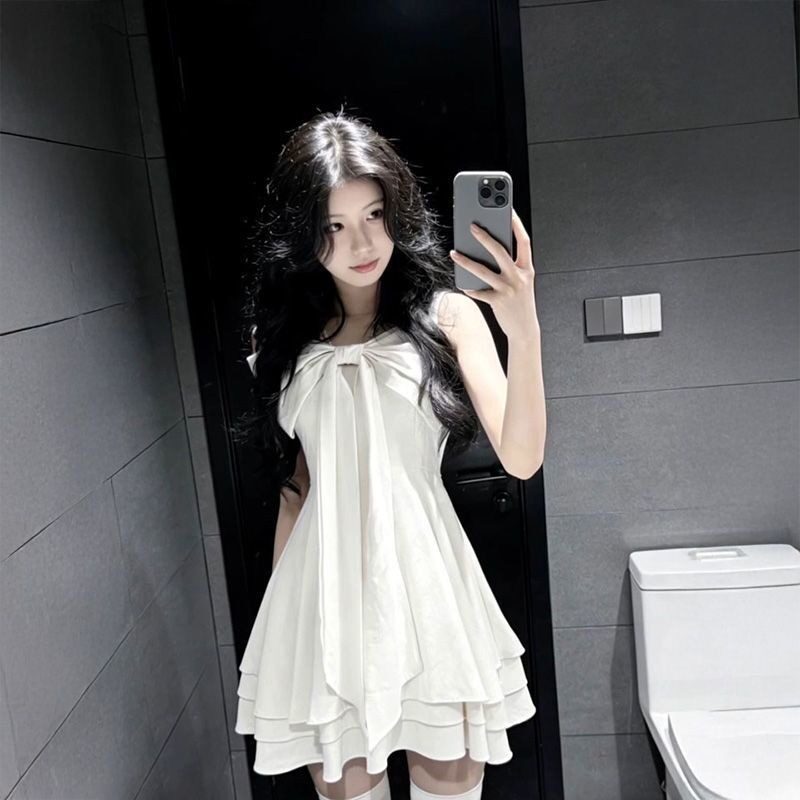 温柔超仙蝴蝶结独特漂亮设计感连衣裙女2026新款甜会减龄短裙日系