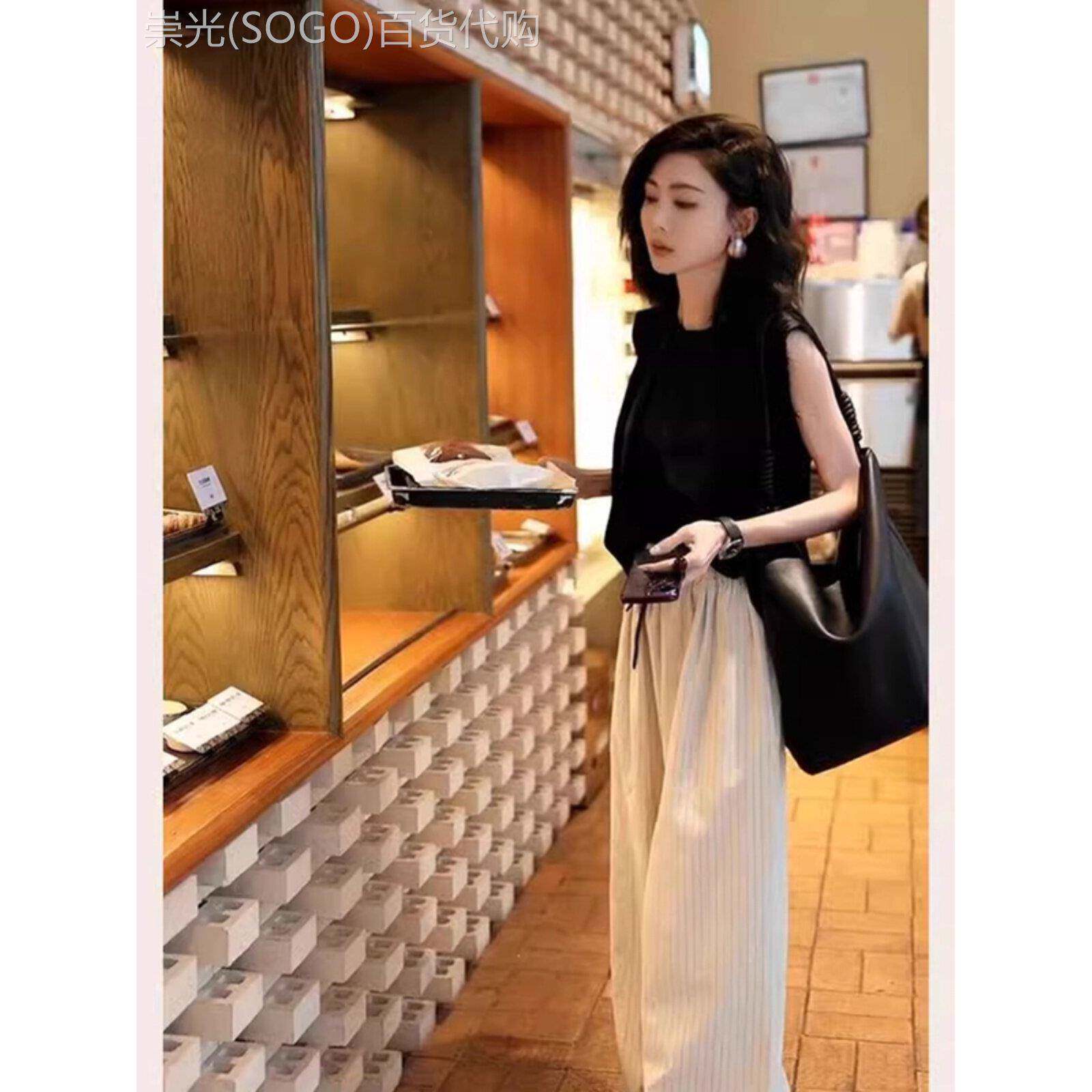 欧洲夏季服装配套2025新款高端时尚职业套装及阔腿裤女士两件套