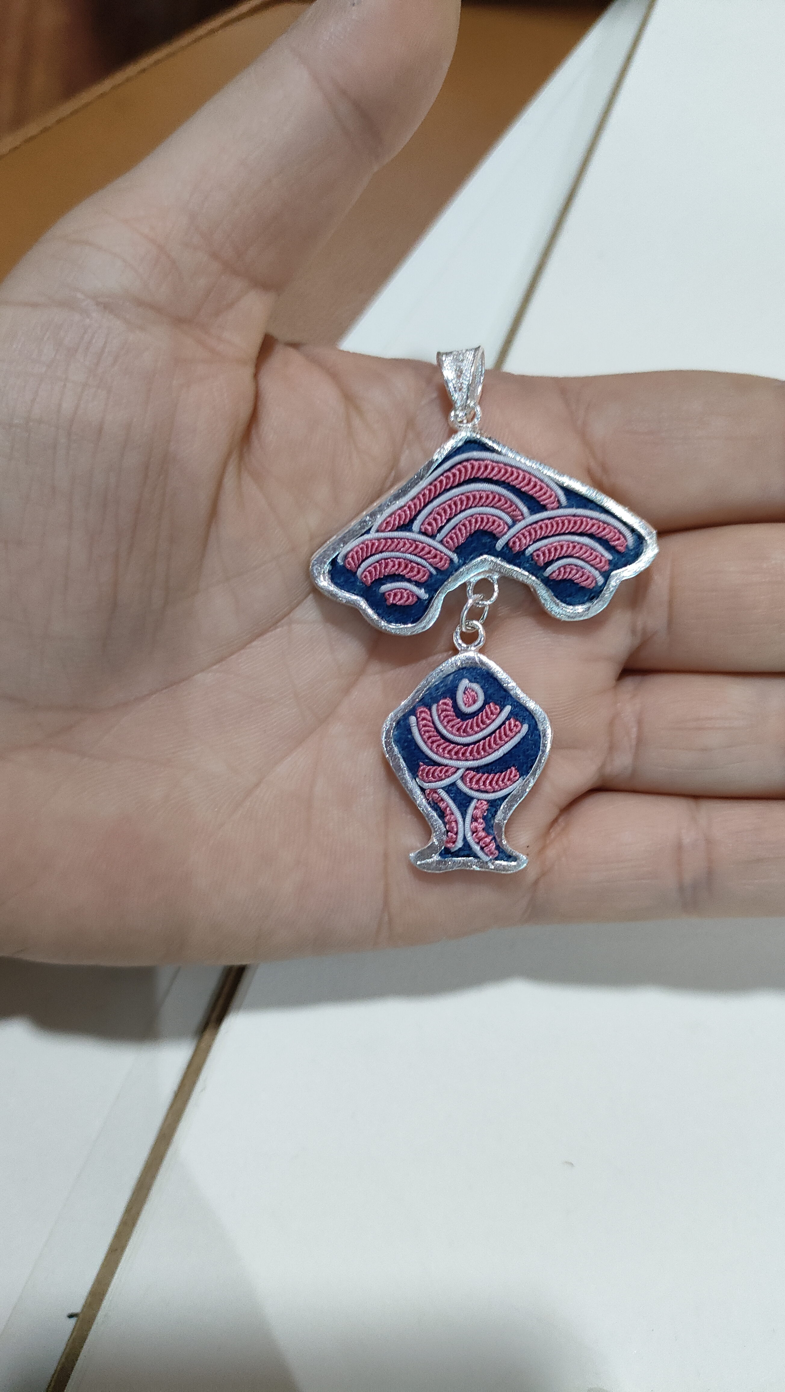 贵州三都水族马尾绣纯手工苗银吊坠项链挂件苗族特色纪念品伴手礼