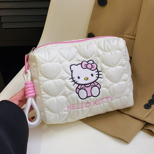 日系少女卡通印花化妆包 旅行便携洗漱包ins日式手拿包口红零钱