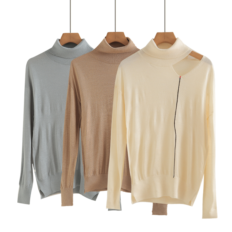 小心机露肩单肩小高领薄款宽松不对称长袖针织衫套头通勤纯色上衣