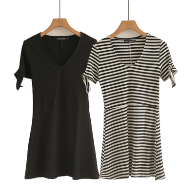 条纹短款连衣裙女夏短袖新款韩版小清新喇叭袖中长款针织修身显瘦