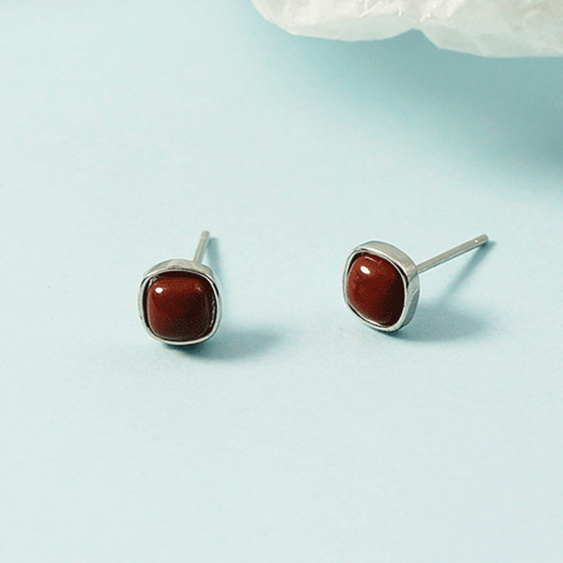 一枚红豆迷你耳钉女豆沙色几何正方形简约百搭耳环小众设计