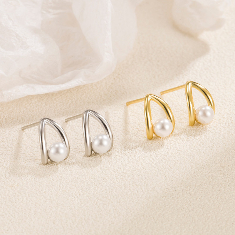 小水滴珍珠耳钉女新款法式轻奢小众设计小巧迷你高级感柔美氛围感