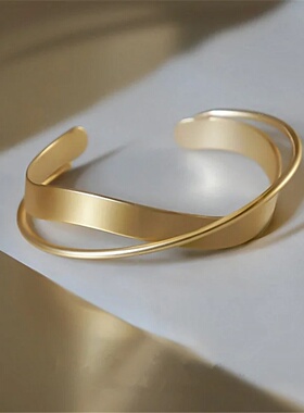 Stainless Steel Adjustable New Design Gold Plated Mobius Br