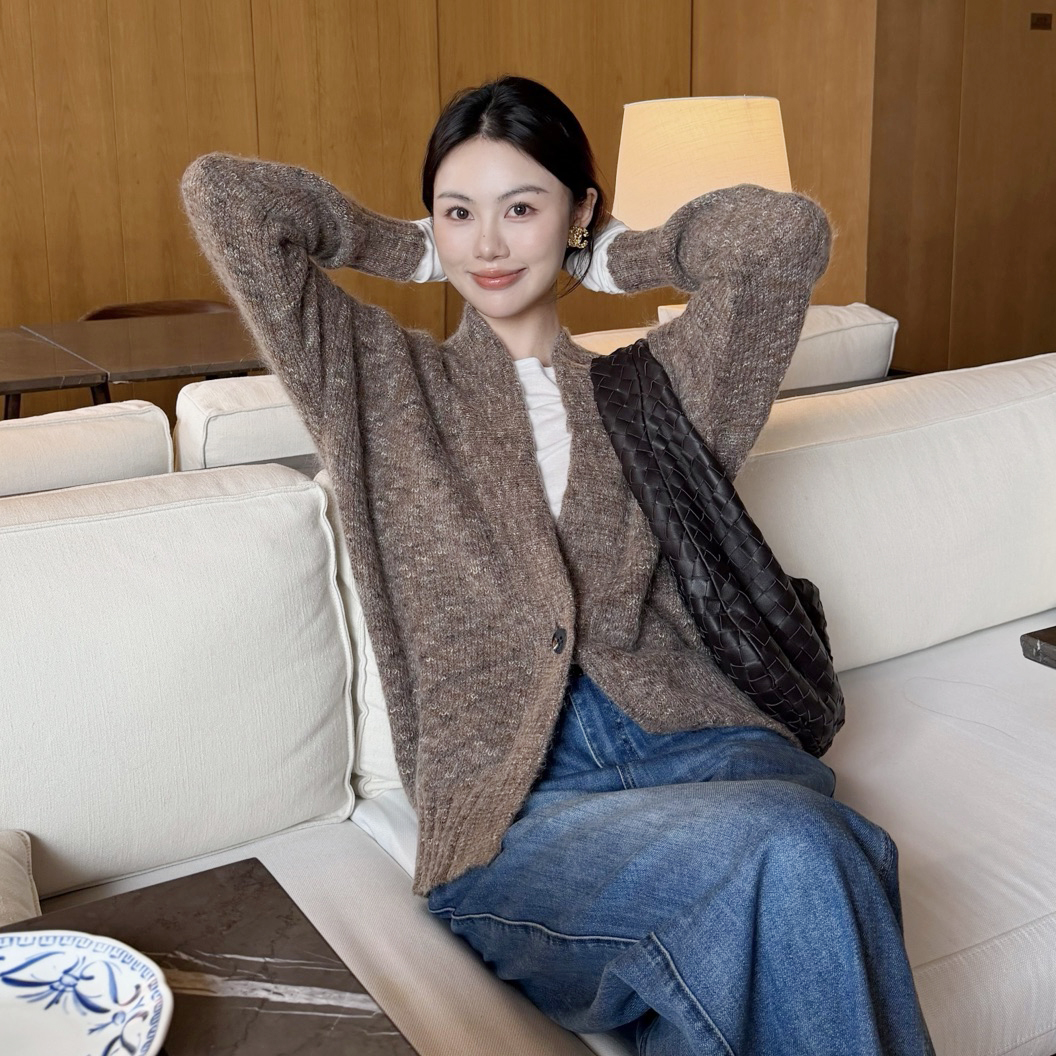 时尚日常开衫加厚保暖小衫上衣