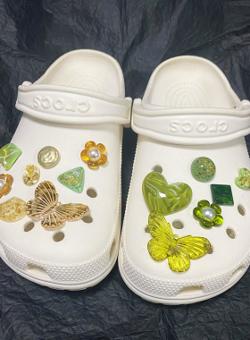 US8ACC港风复古绿色蝴蝶鎏金闪亮适配crocs洞洞鞋凉鞋装饰DIY鞋扣