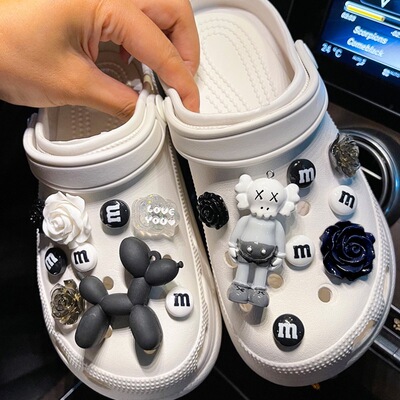 黑白洞洞鞋装饰diy鞋花