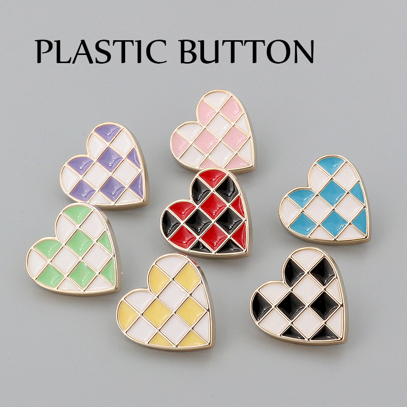 彩色心形小香风扣子毛衣爱心纽扣