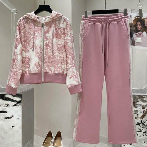 大码时尚套装妈妈非常喜欢的礼物