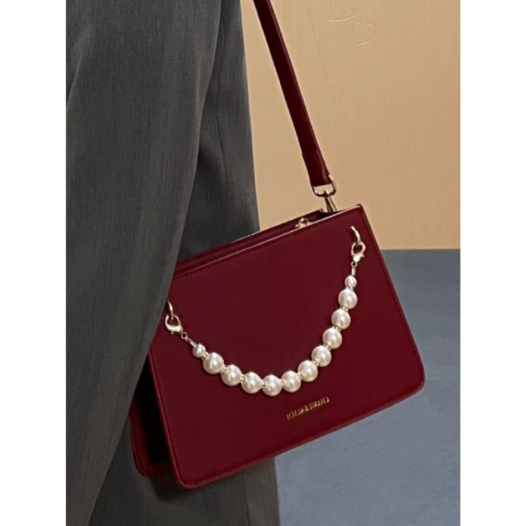 小众红色结婚包包女2025新款高级质感链条小方包喜庆单肩斜挎包女