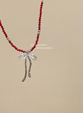 红色串珠少女蝴蝶结项链