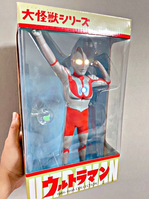 初代奥特曼遥控发光现货