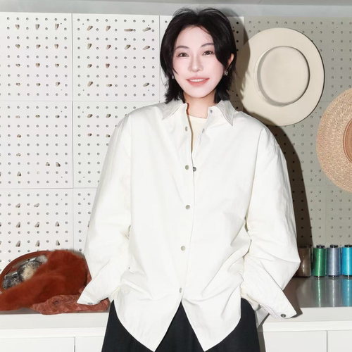 舒适洋气宽松纯色翻领夹棉外套