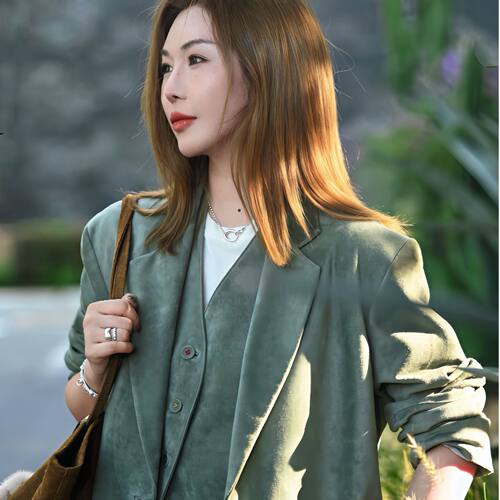 北非山羊反绒西装羊皮外套女