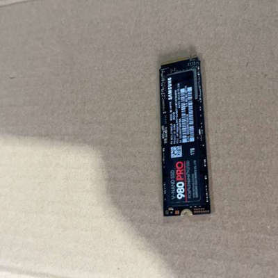 请询价；三星980 Pro 1T硬盘 2022年盘 在保