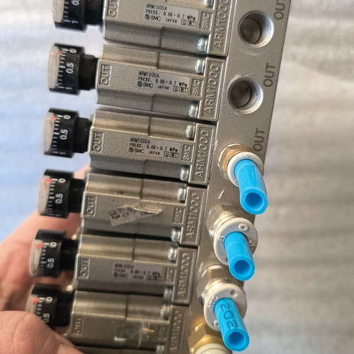 请询价;SMC     ARM1000A成色如图,正常使用,,7个,