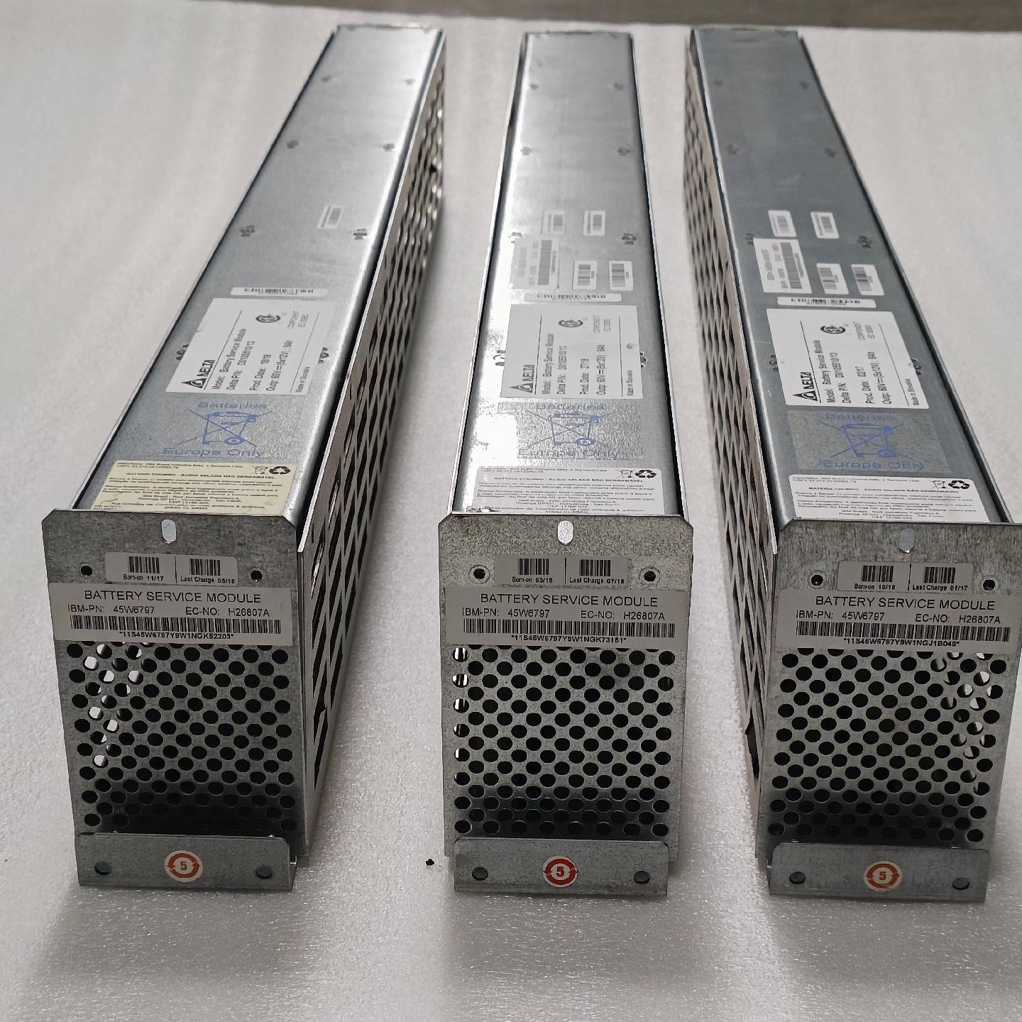 请询价-IBM DS8000 DS8100 DS8300