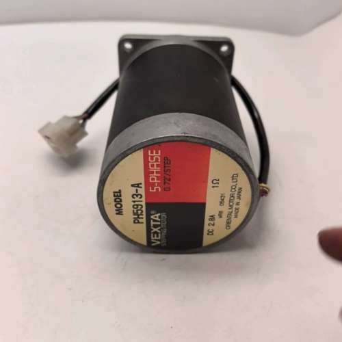 请询价；VEXTA东方步进电机PH5913-A，日本原装进口，五相电