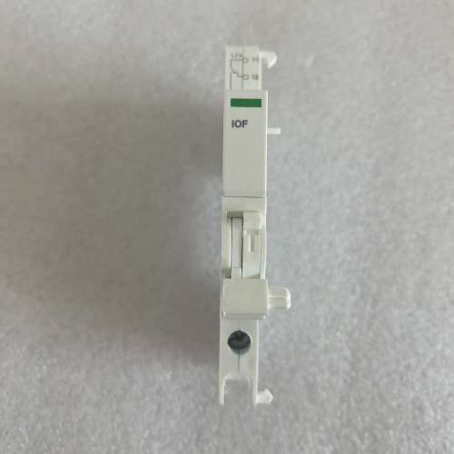 请询价；施耐德断路器辅助A9A26924    IOF   iC65