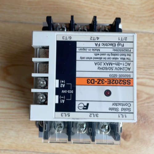 请询价；原装正品富士固态继电器SS202E-3Z-D3，功能正常